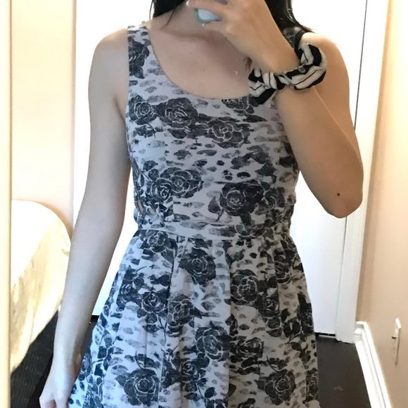 H&M Floral Dress - Picture 4 of 6